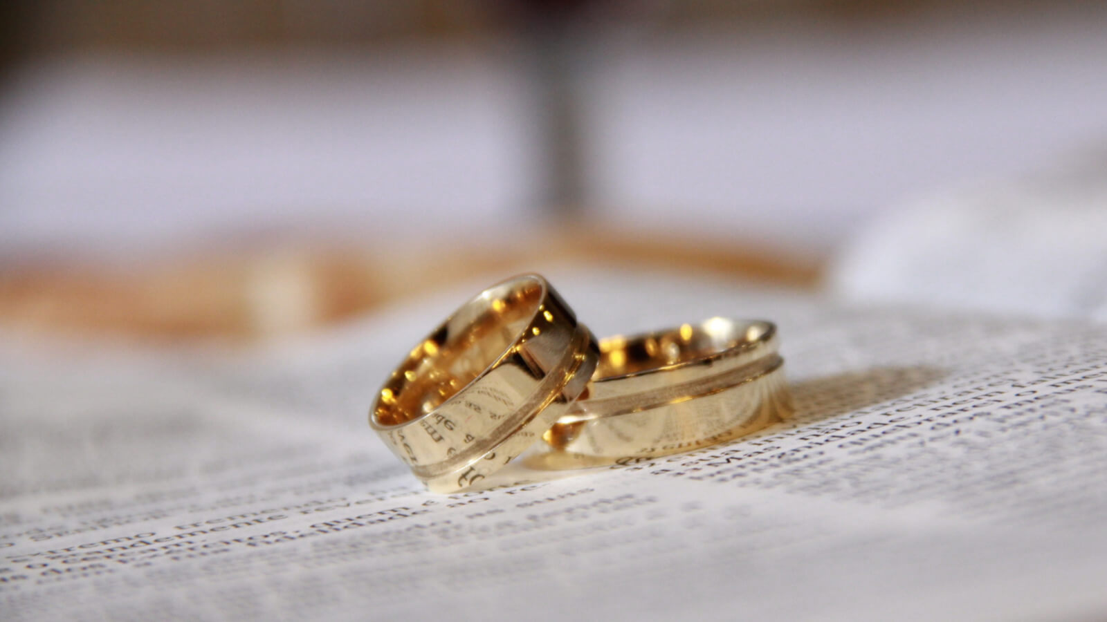 engagement ring metals 