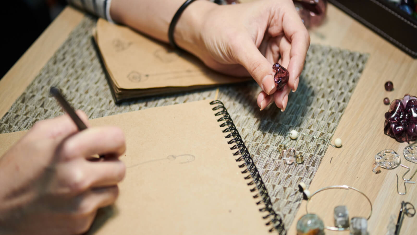 Duplicating a sale piece of jewelry